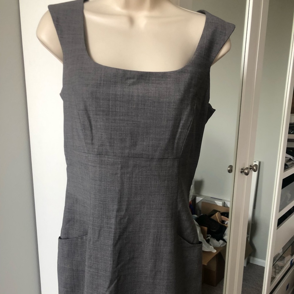 Chaiken sheath dress, sz 6, great for RTO, slight herringbone pattern - Picture 3 of 16